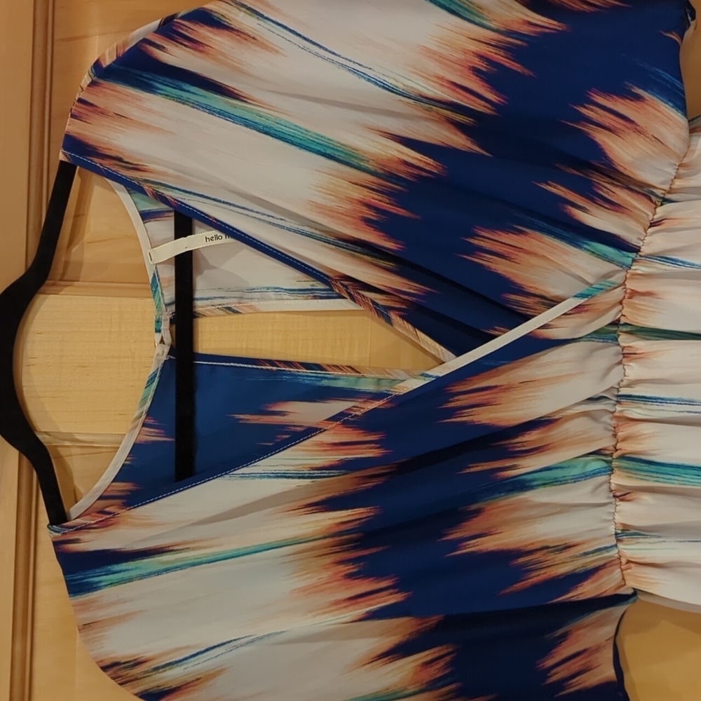 Dress - Picture 2 of 3